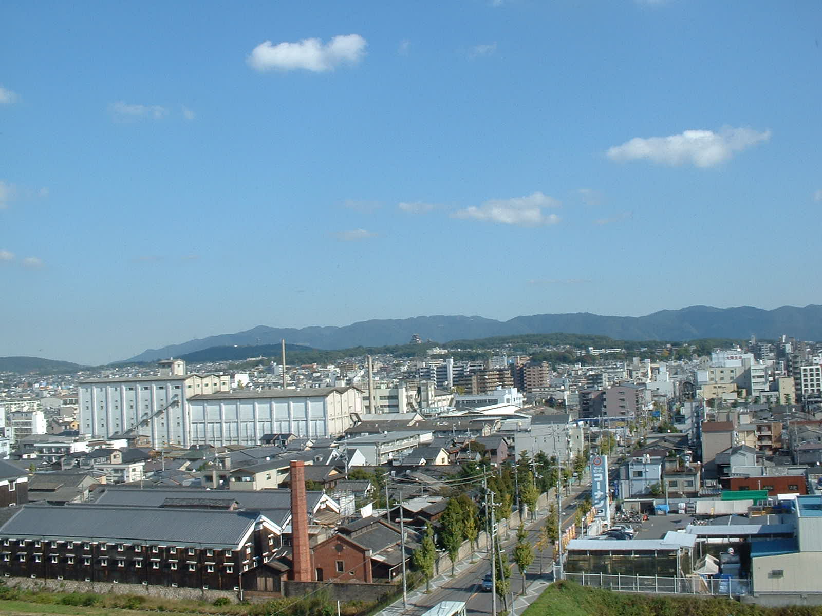 ���x���B��Ȃ����āA�Q���̎ʐ^���Ȃ����킹�Ă݂܂����B�K�v�ȏ�ɂ������������A���Ƃł��Ȃ��Ƃ�������a�@�̓����̈�ł��B